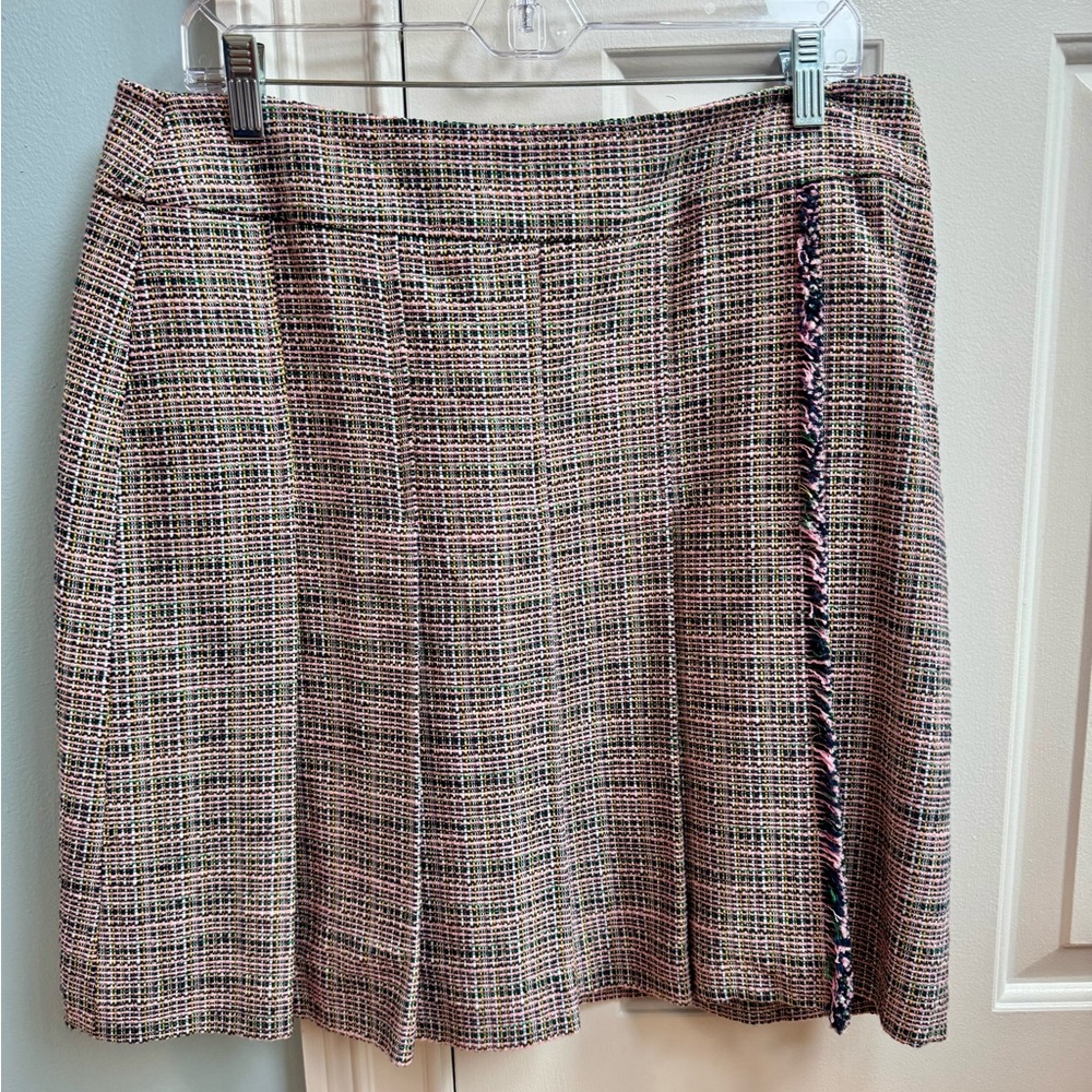 Elegant Multicolor Akris-Punto Tweed Skirt